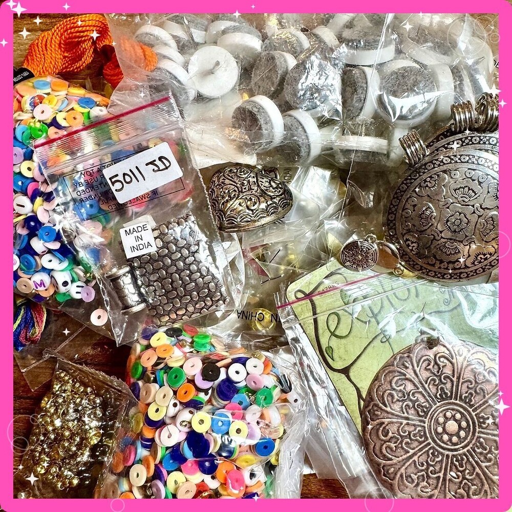 ⚜️ Craft Supply Lot | Modern Beads Pendants Charms | Resell DIY 🩷